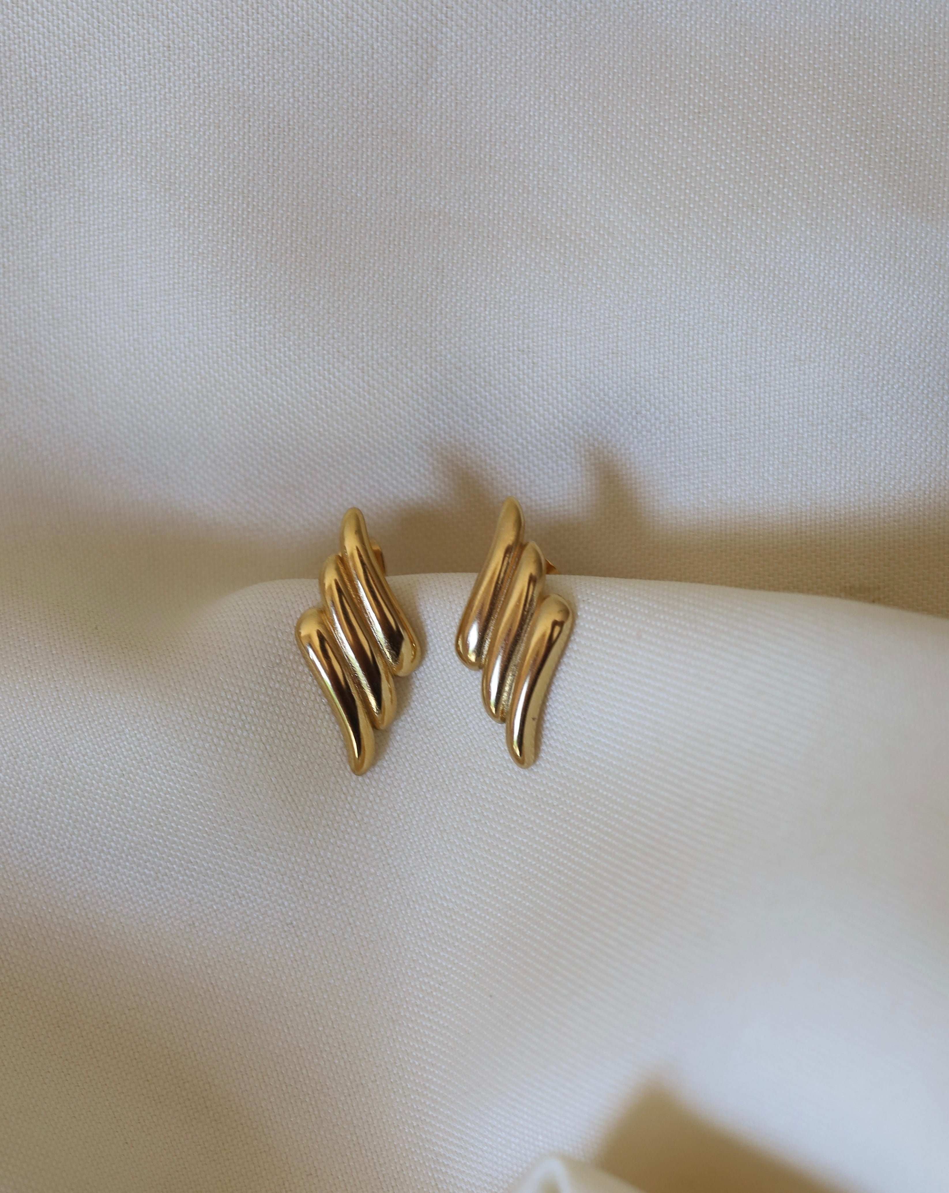 Delta earrings