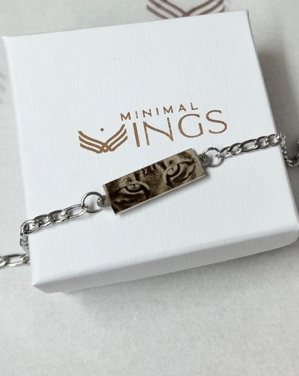 Pulseira personalizada com gravação de olhar baseado em fotografia