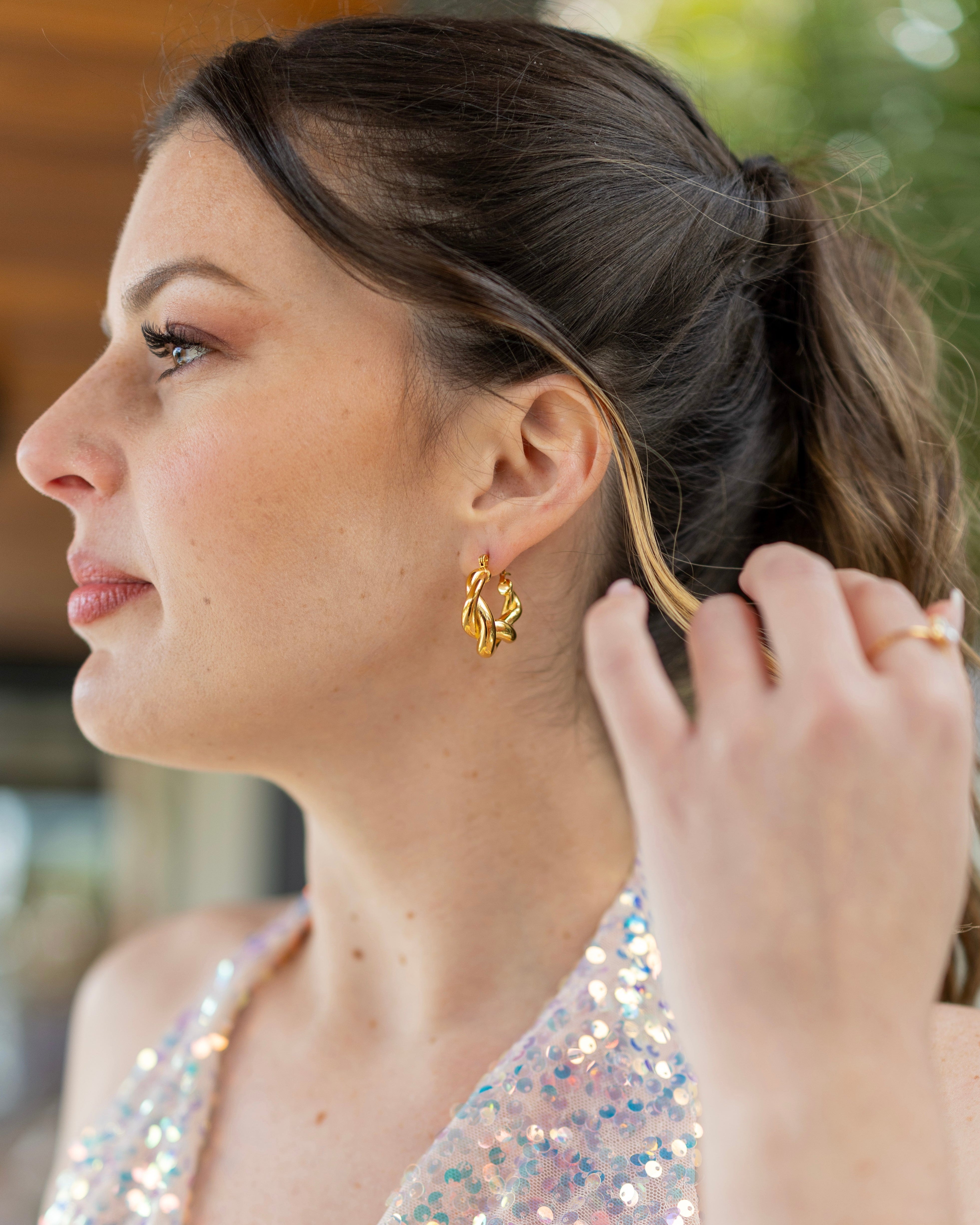 Argolas Make a Statement