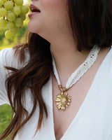 Colar In My Blooming Era