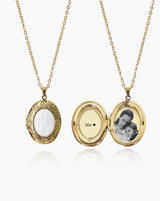 Relicário Personalizado Oval Madrepérola